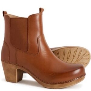 Dansko Brown Leather Ankle Boots size 41